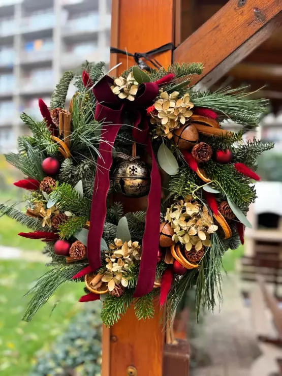 Adventní věnec Premium, zelený, na zavěšení Adventní věnec Premium, zelený, na zavěšení