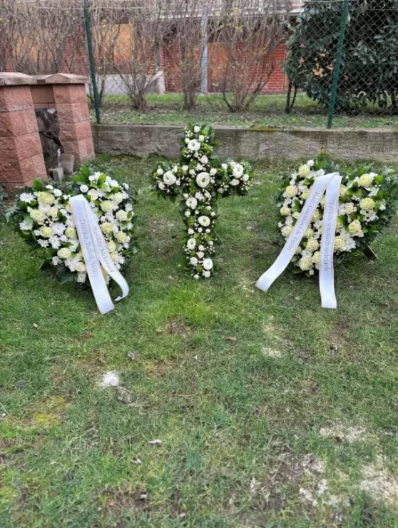 Balíček smutečních kytic M