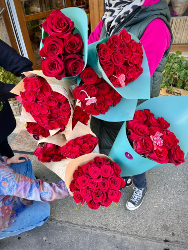 Kytice Valentýnských růží Premium 70cm