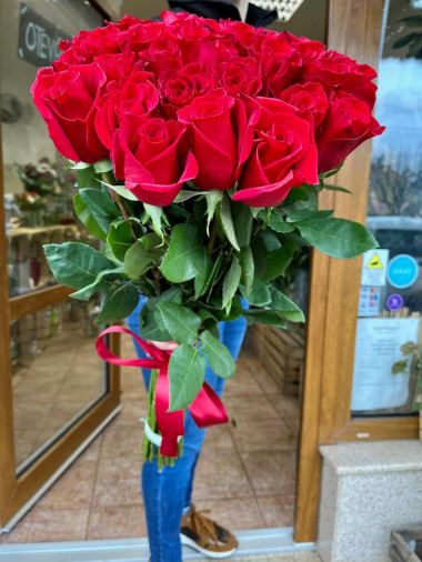 Kytice červených růží 70 cm