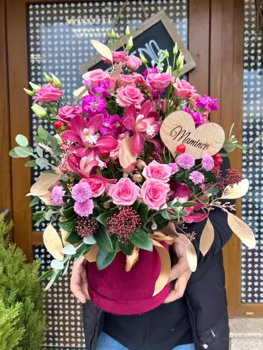 Květinový box nejen k narozeninám dle přání