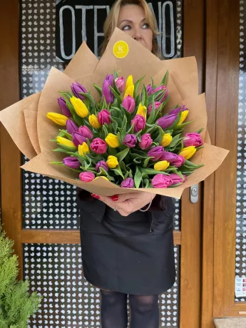 Kytice z tulipánů, mix barev