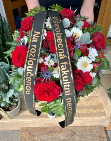 Smuteční vypichované kulaté aranžmá