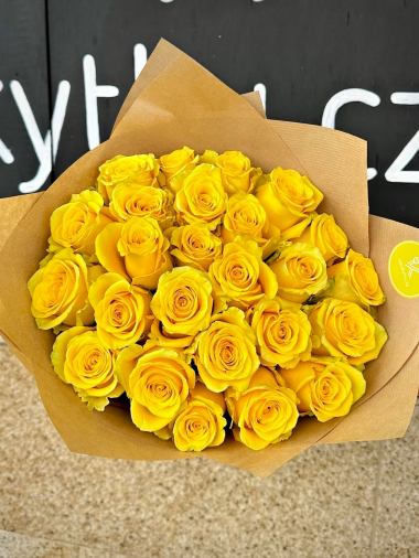 Kytice žlutých růží 70 cm