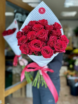 Kytice Valentýnských růží Premium 50cm
