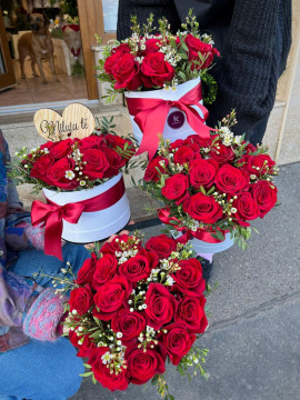 Valentýnské růže v krabici, rudé
