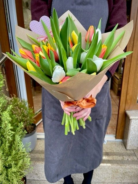 tulipány kytice