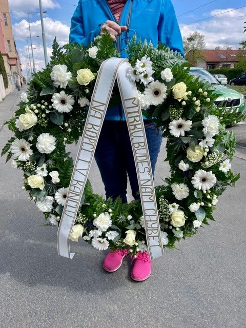 Pohřební věnec