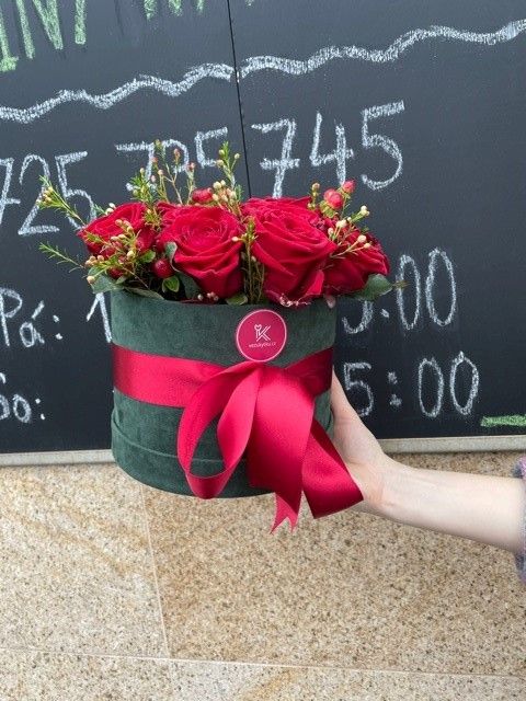 Flowerbox z čerstvých růží