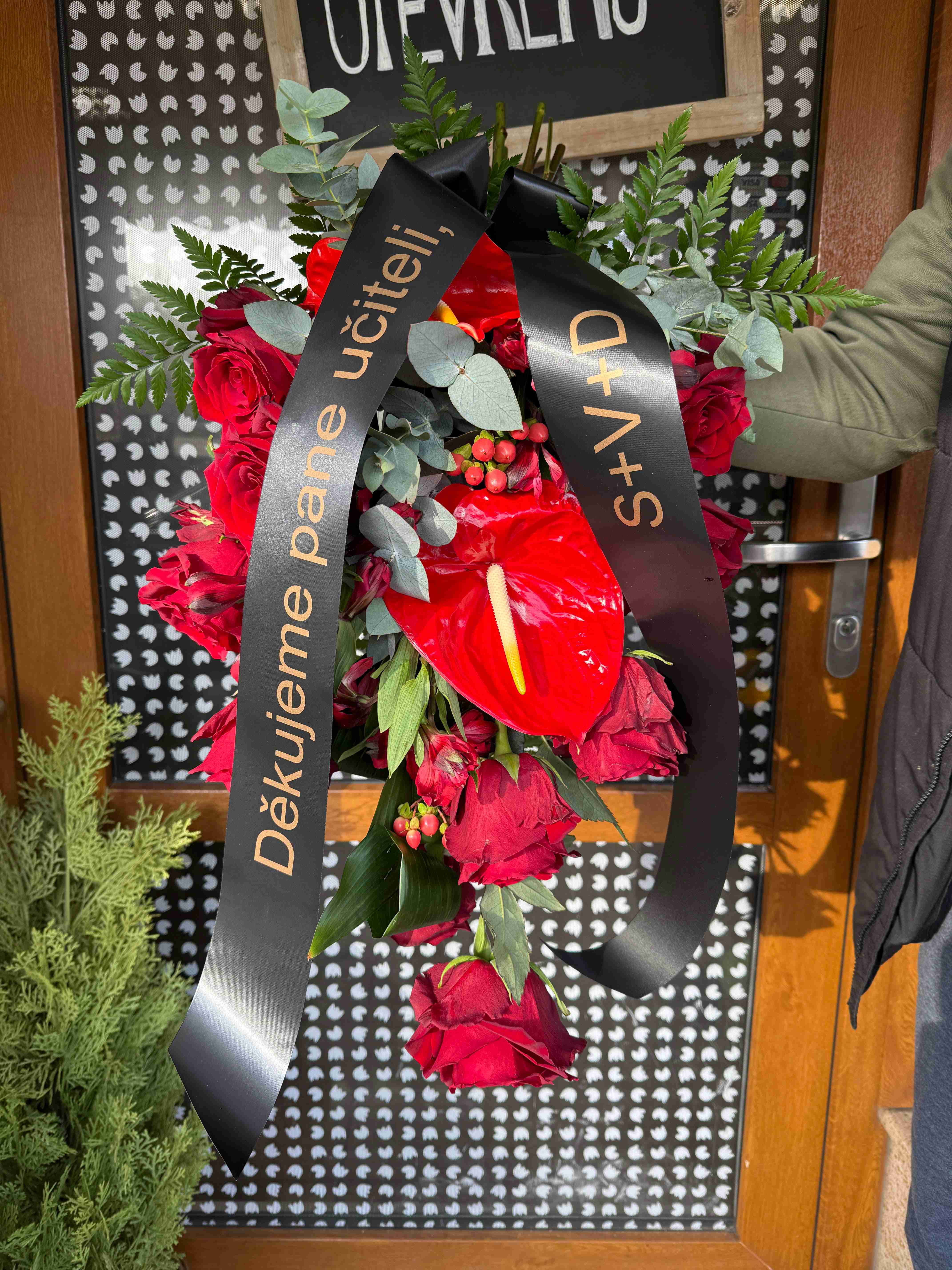 Doručení květin na květinové dary Praha