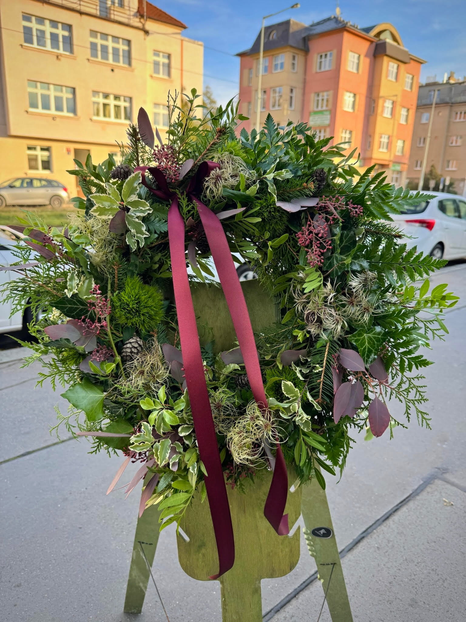 malý smuteční lesní věnec