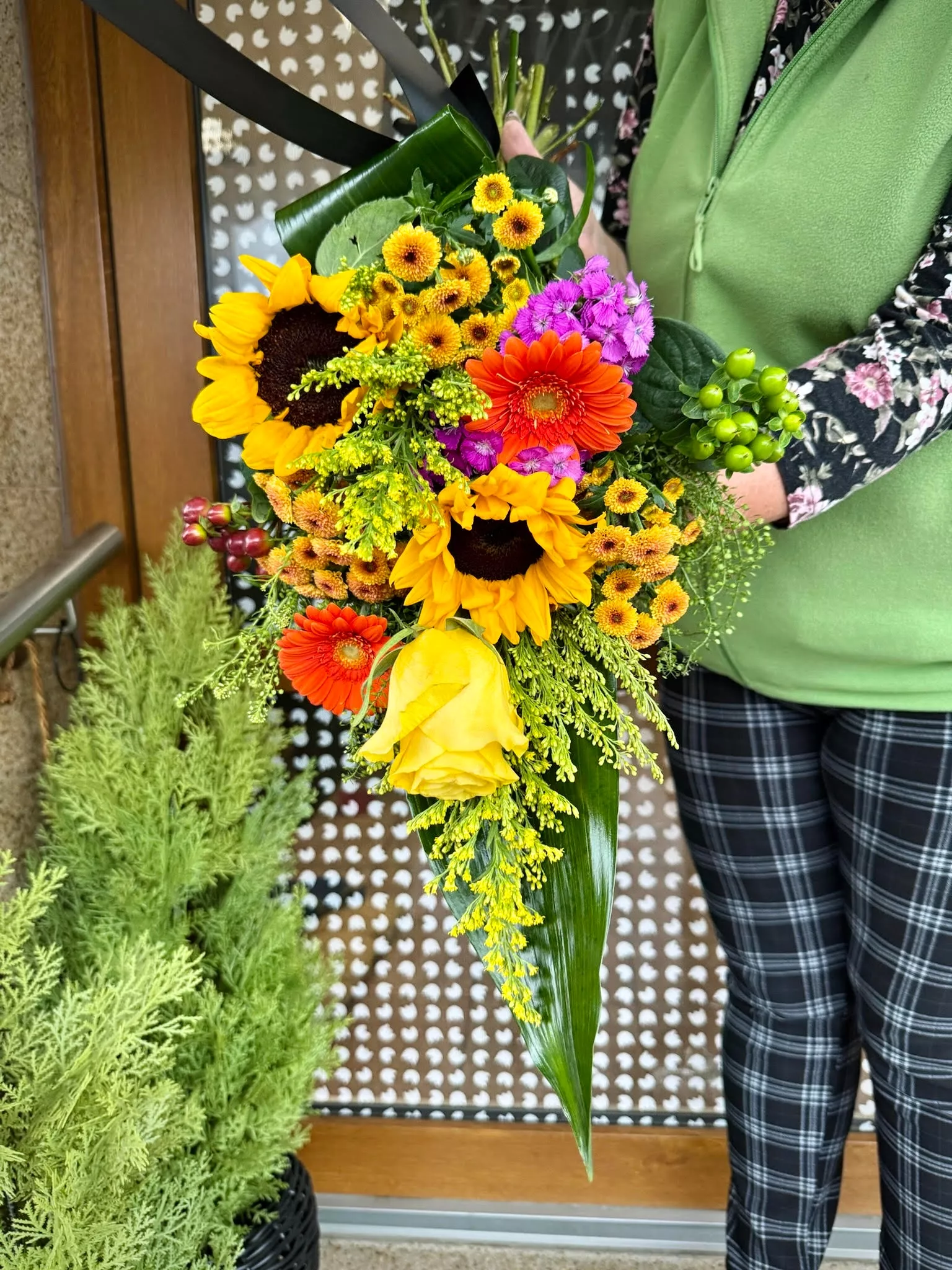 Sezonní smuteční kytice na položení