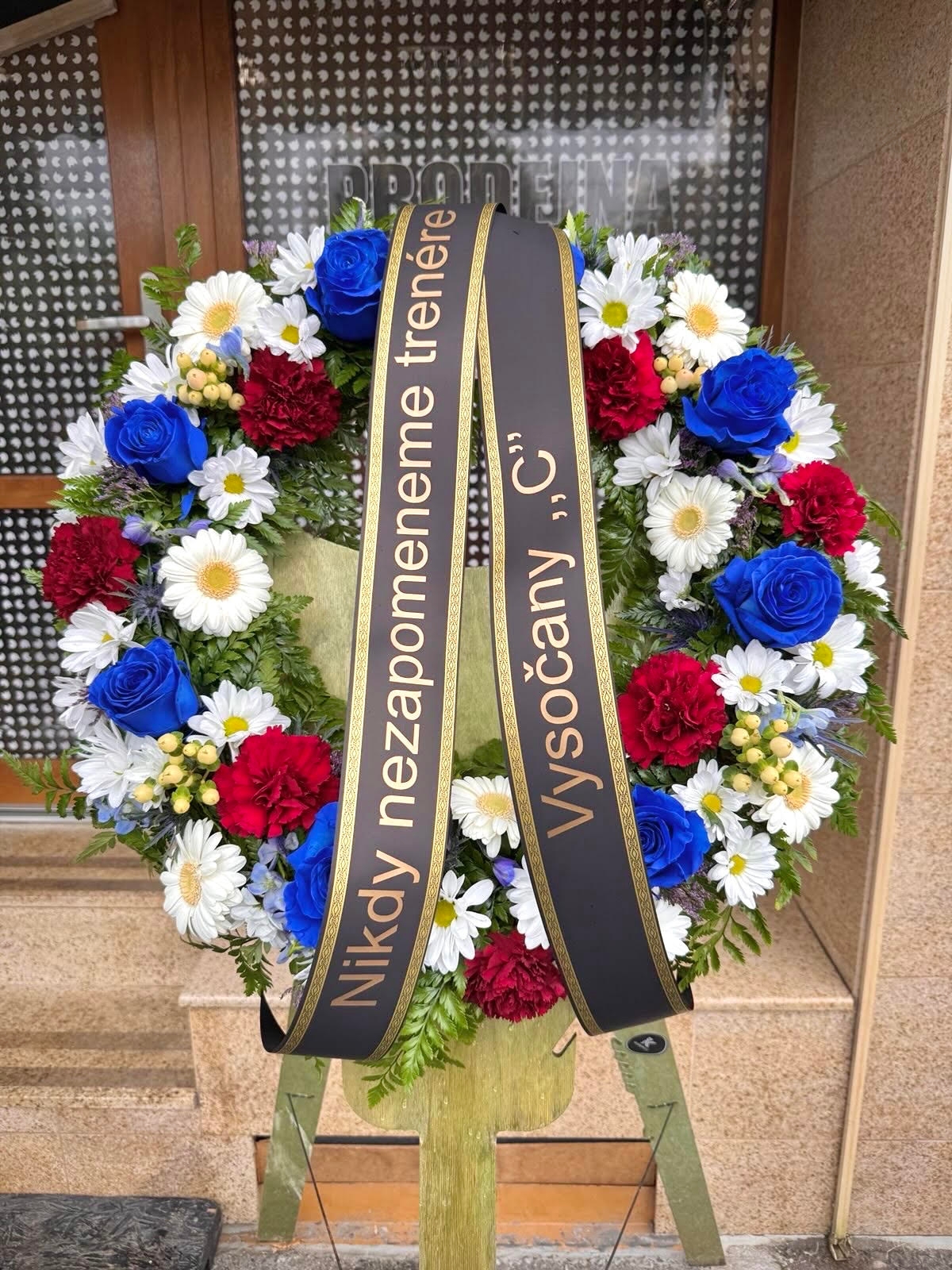 Smuteční věnec barevný na přání